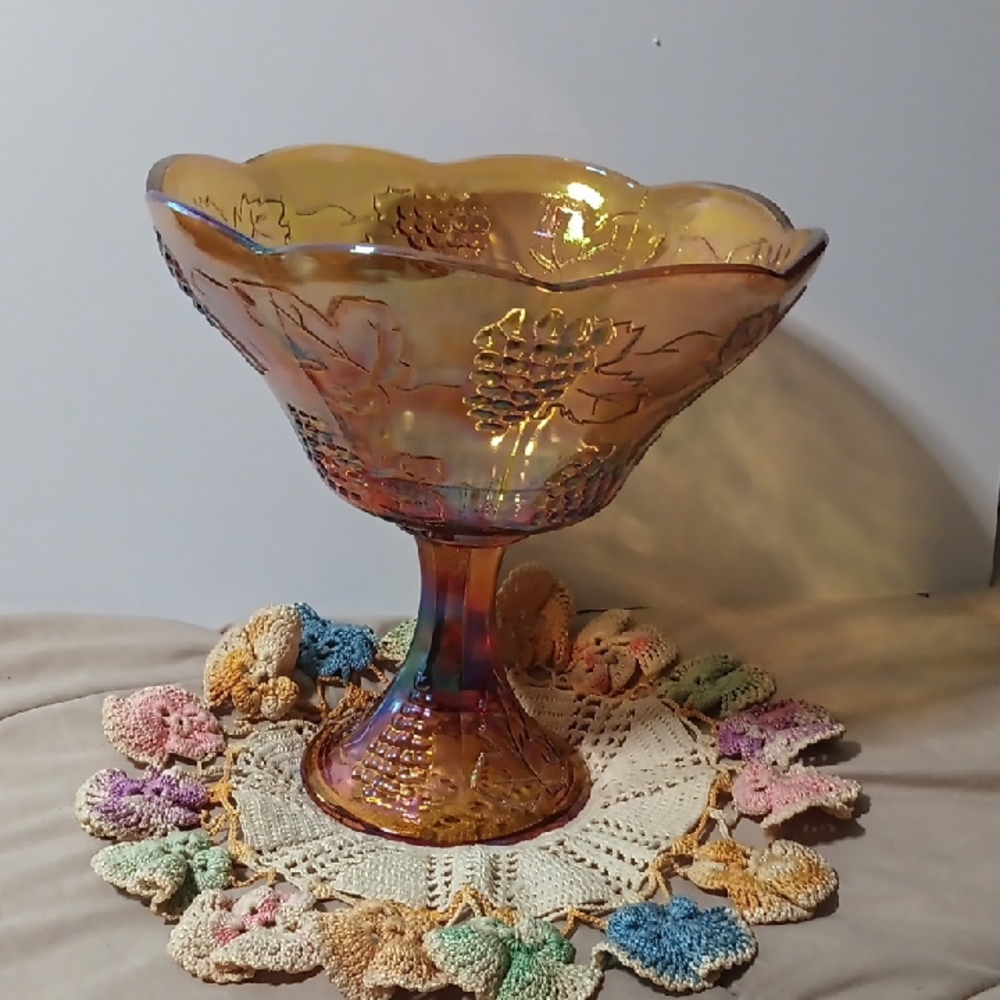 Indiana Glass Gold Carnival Glass Art Bowl